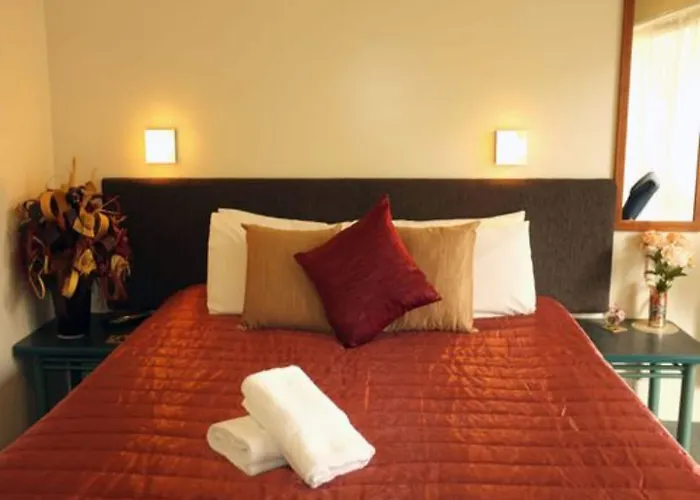 Birchwood 모텔 4*