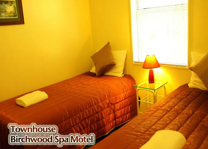 Birchwood 모텔 4*