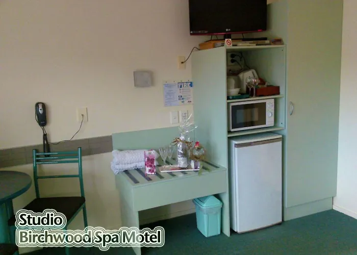 Birchwood 모텔 4*