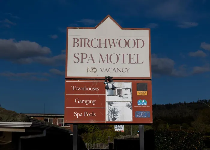 Birchwood 모텔 4*